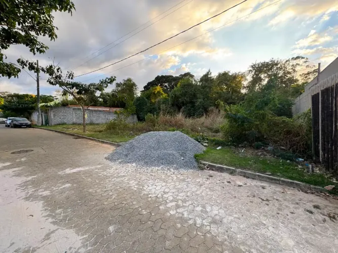 Lote com 253,92m² em Loteamento Vista de Vitoria - Tucum - Cariacica - ES
