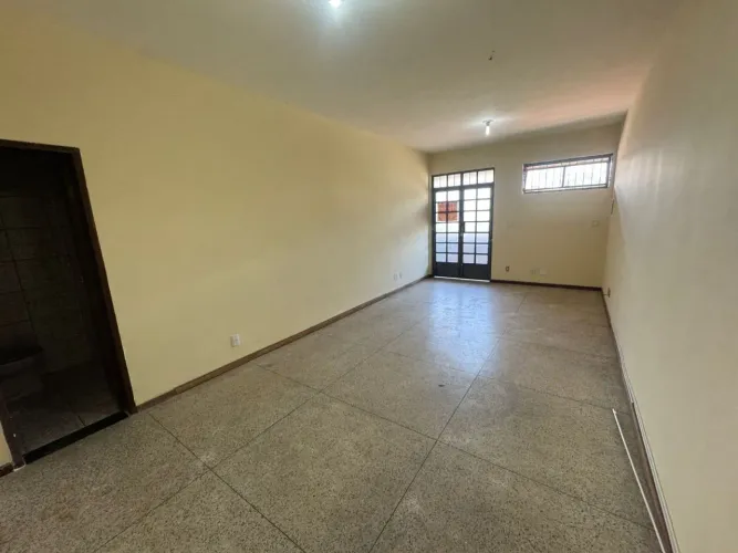 Sala para Alugar | 12m² | Banheiro Próprio | Energia Individual