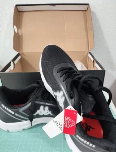 Tênis unissex Kappa Run 200 Original <br>*N 39*<br>*Novo na caixa*<br>*R$ 75,00*