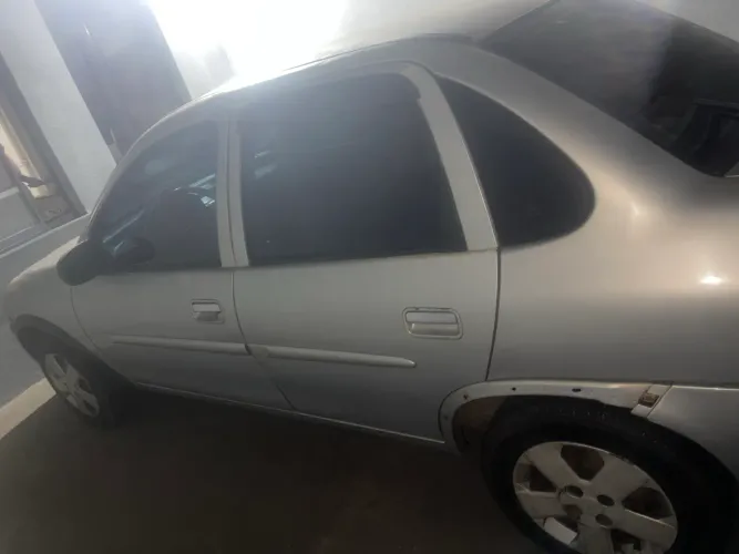 Chevrolet Corsa Sedan Super Milenium 1.0 MPFI 16V 2002