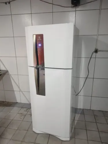 Geladeira Eletrolux