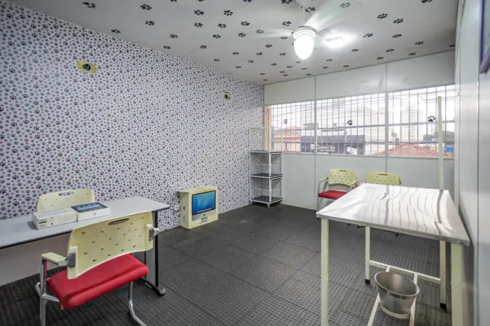Sala comercial na Avenida Otacílio Tomanik, 943 - Sala 1 70 m²