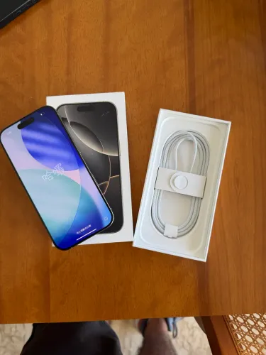 IPhone 16 pro 256 zerado