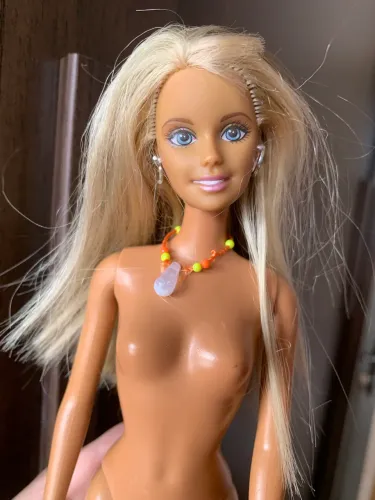 Boneca Barbie Cáli Girl 2004