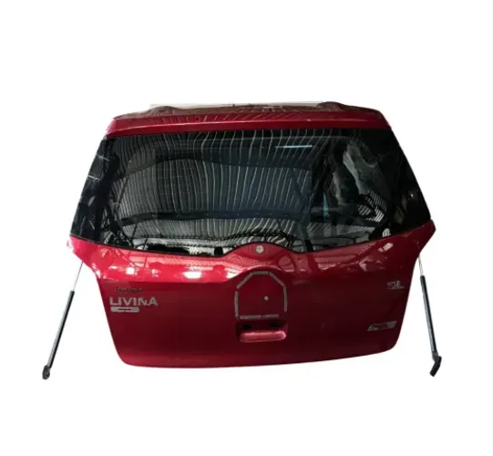 Tampa Traseira (Vermelho) Nissan Livina X-Gear