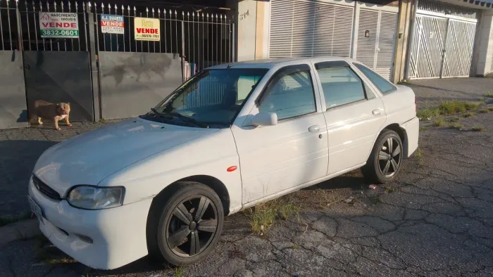 Ford Escort GLX 1.8i 16V 4P 1997
