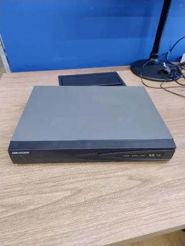 NVR Hikvision DS-7608NI-Q1/8P - 8 canais até 8megas