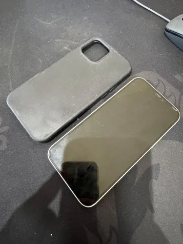 iPhone 12
