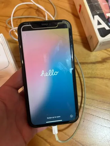IPHONE XR (64GB)