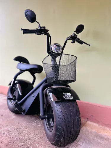 Moto Elétrica Tui Mais Preta
