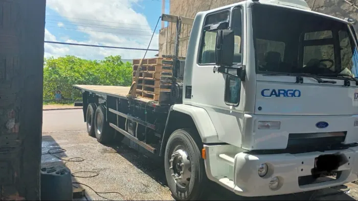 Vende se caminhão Ford cargo 1722