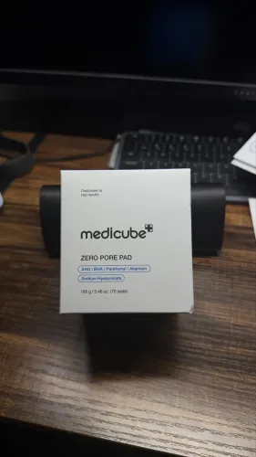 medicube ZERO PORE PAD