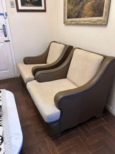 Conjunto 2 poltronas courvin taxeadas