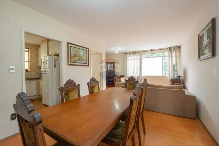 Vila Mariana | Sobrado Espaçoso com Piscina, 5 Vagas e Terreno de 371 m²!!! PREÇO REDUZIDO