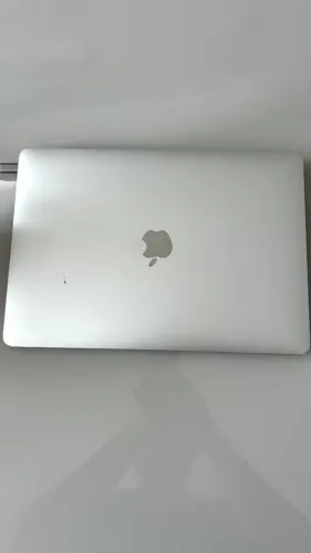 MACBOOK AIR M1 8GB + monitor ARZOPA FHD