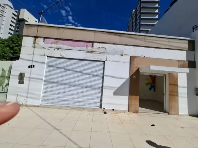 Ponto comercial no Centro de Petrolina, disponível para aluguel.