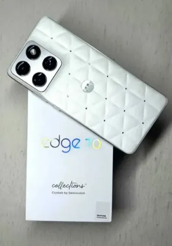 Celular Edge 70 5G Crystals by Swarovski - 512GB 24GB (12GB RAM + 12GB RAM Boost)