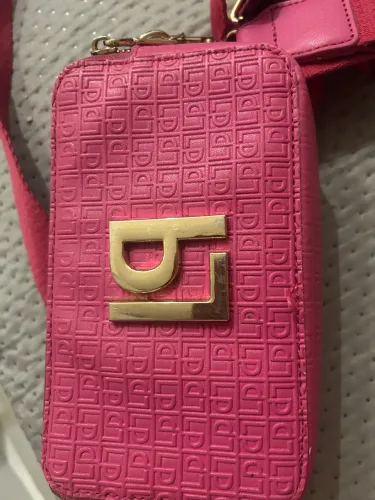 Bolsa lança perfume