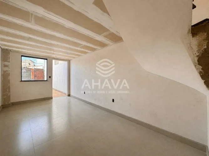 Casa com 3 Quartos sendo 1 suíte à Venda, 127m², Itapoã, próximo à Avenida Doutor Cristian