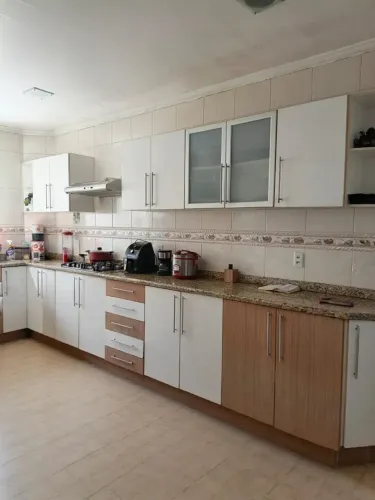 CASA DUPLEX DE ALTO PADRÃO COM ENERGIA SOLAR / PARA FINS COMERCIAIS
