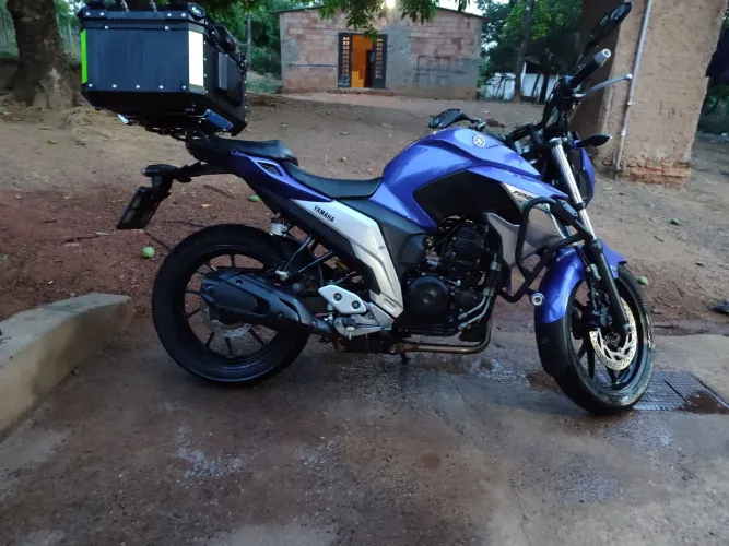 Fz25 2019