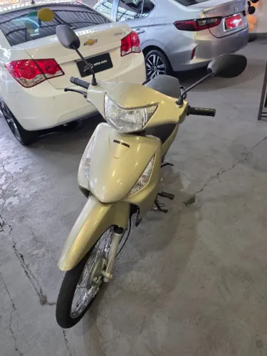 Biz 125 com partida elétrica 
