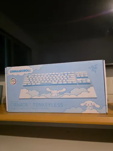 Razer Teclado para jogos Ornata V3 TKL Cinnamoroll