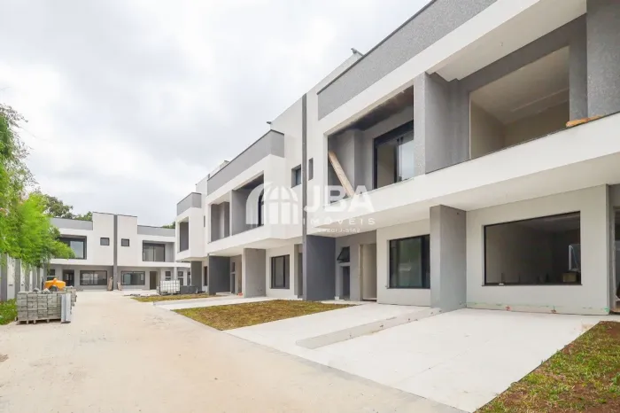 LINDO CONDOMÍNIO NA MELHOR LOCALIZAÇÃO DO BAIRRO!