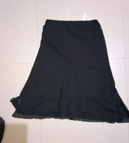 Saia longa preta