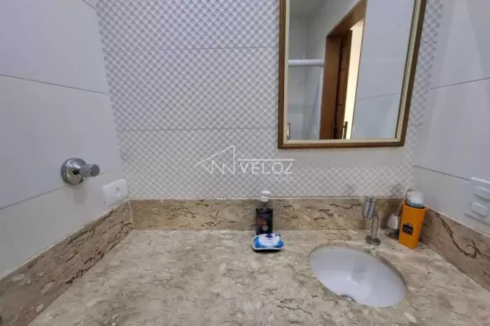 Kitnet/Conjugado : / Residencial / Botafogo