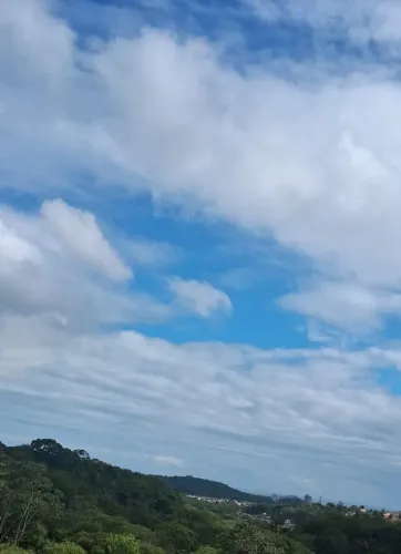 Vendo Apartamento no condomínio Sol e mar