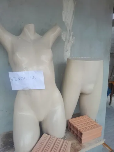 Manequins