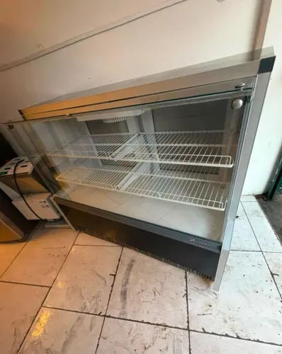 Balcão refrigerado Gelopar ar forçado 1.40m