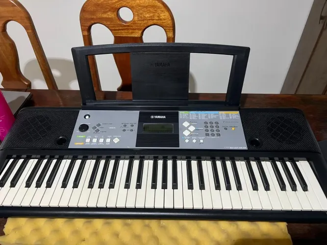 Teclado yamaha 