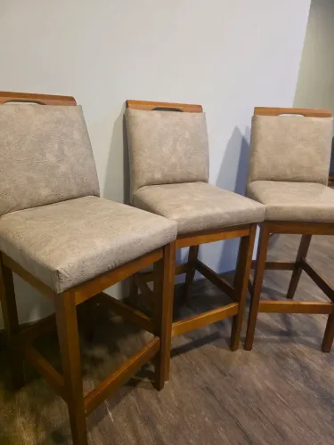 3 banquetas