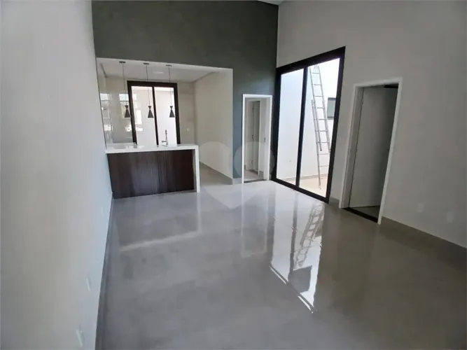 Casa à venda com 3 quartos, sendo 1 suíte, no condomínio Jardim, Sorocaba - SP