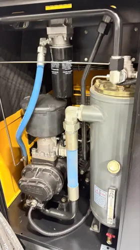 Compressor de Parafuso  30 cv  22kW VSD +  Alta Performance