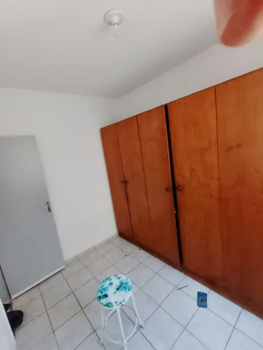Guarda roupa de 6 porta 4 guavetas .3.10 comprimento por 2.20 de altura .