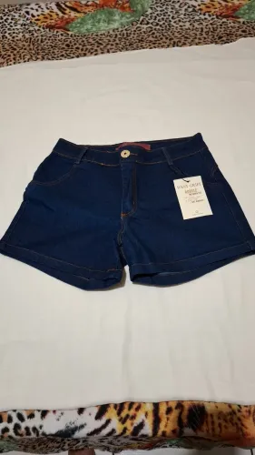 SHORT JEANS COM ELASTANO 44 (NOVO)
