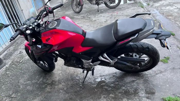 Vendo cb twister 300
