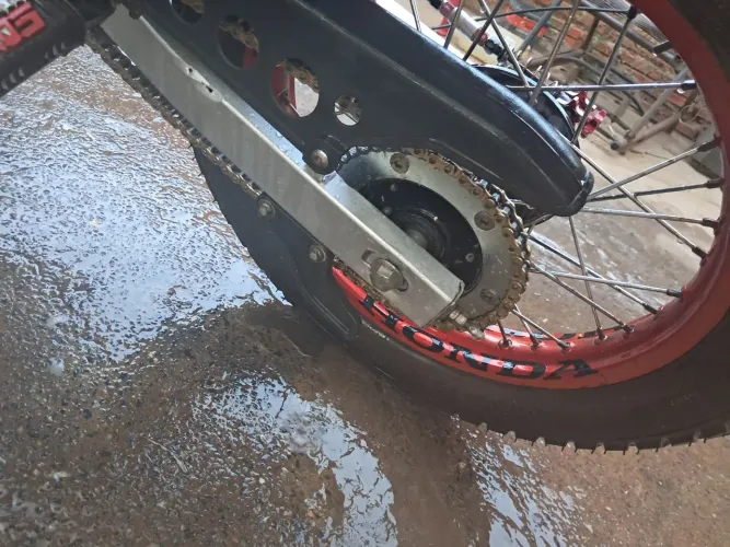 Vendo bros 2007 motor feito nao tem 5 mes ta top so pegar e andar tem muda mais entrego