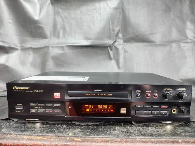 Reprodutor e gravador de cd Pioneer