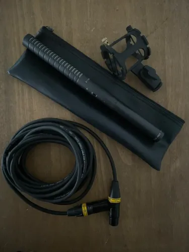 Microfone Shotgun Rode NTG2 Original + Shock Mount + Case