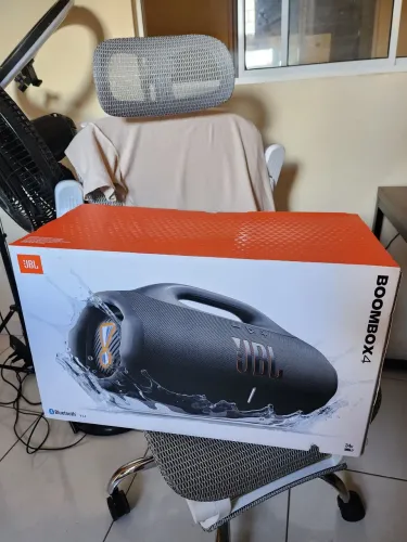 JBL boombox 4 ( sem troca/Oferta ) Nova nunca usada.