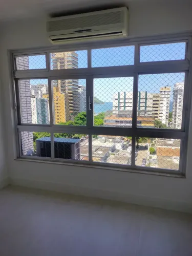 Lindo apartamento 3 dormitórios com vista ao mar !