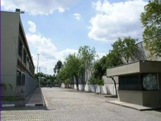 Prédio Vende e Aluga V. Leopoldina 4131m², 139 vagas