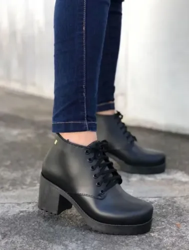 Bota estilosa