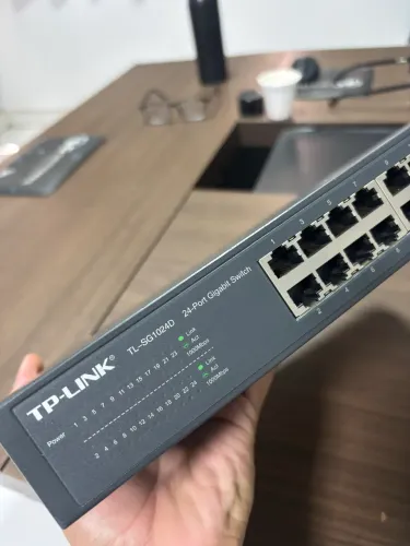 Switch 24 Portas Gigabit 10/100/1000 Mbps TP-Link TL-SG1024D