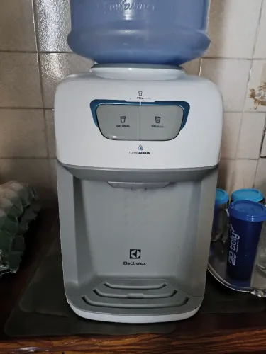 Bebedouro de Água Electrolux Branco com Refrigeração Eletrônica