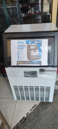 Máquina de gelo 45kg Gelopar